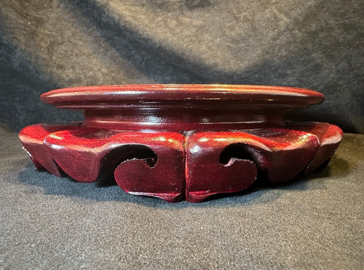 Chinese Carved Articulated Round Rosewood Vase Stand Base 9 In.