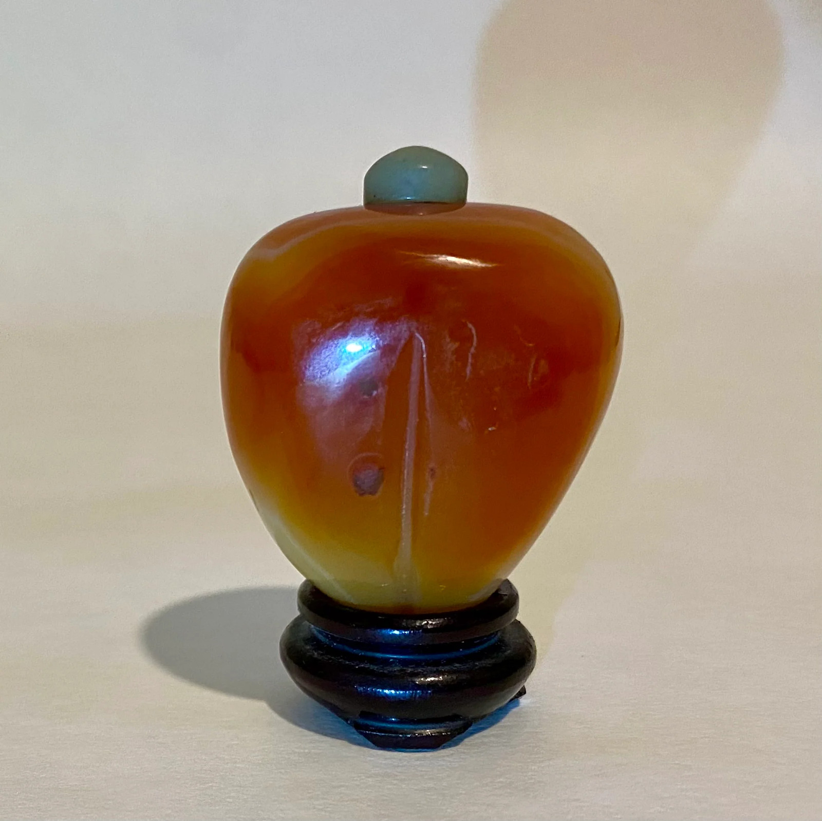 Peach Form Carnelian Snuff Bottle