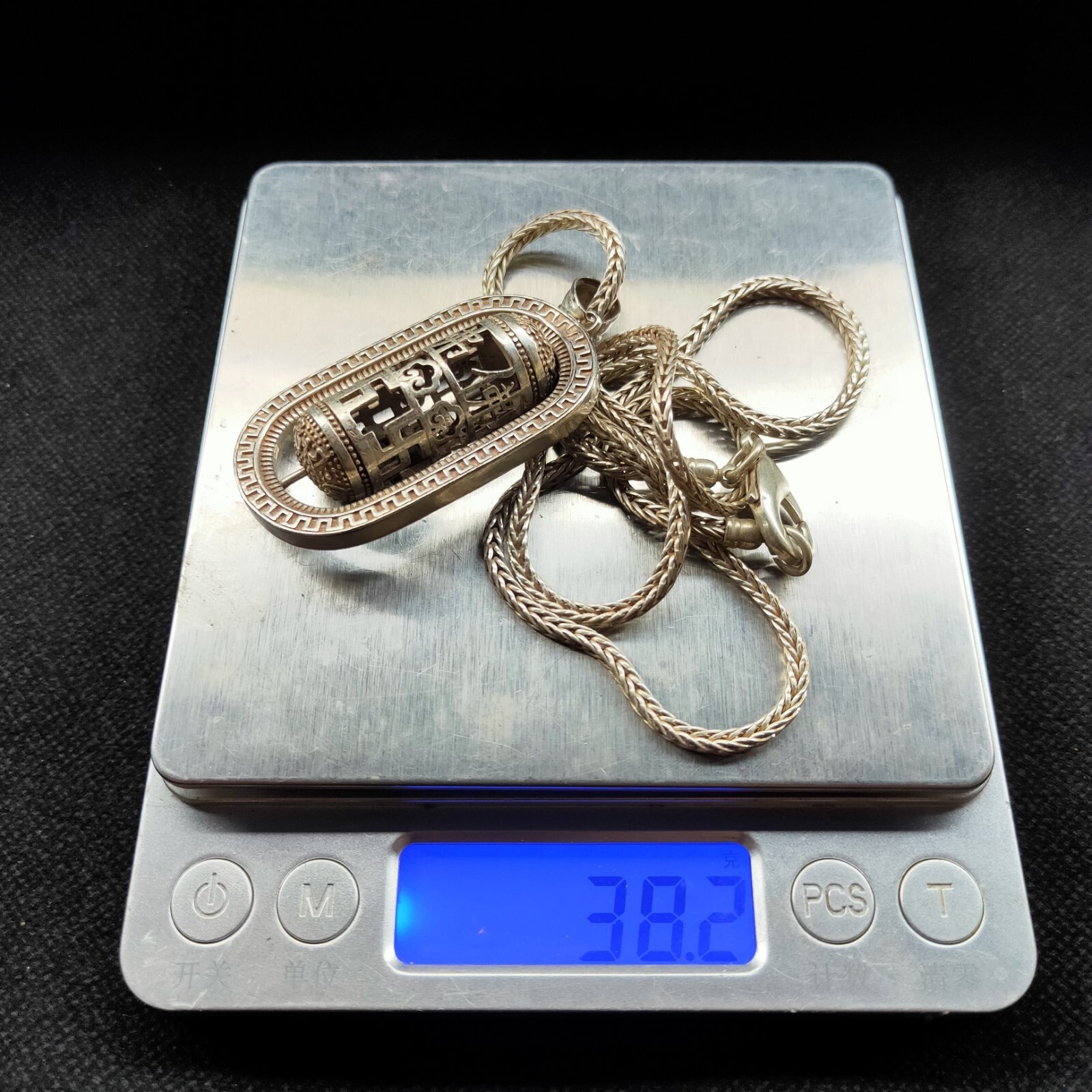 tibet silver carved Rotate lucky blessing pillars pendant amulet Necklace buddha