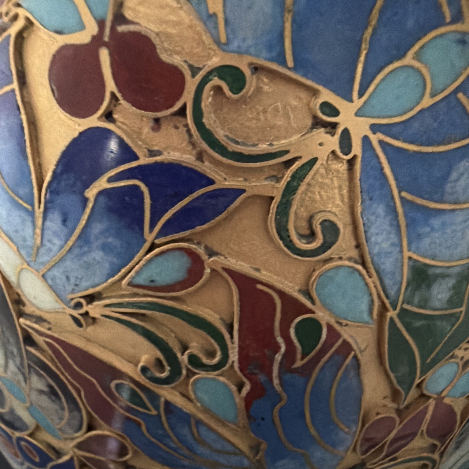 Large Chinese Cloisonné Egg Butterflies Floral Motif On Carved Wood Stand 11.5”