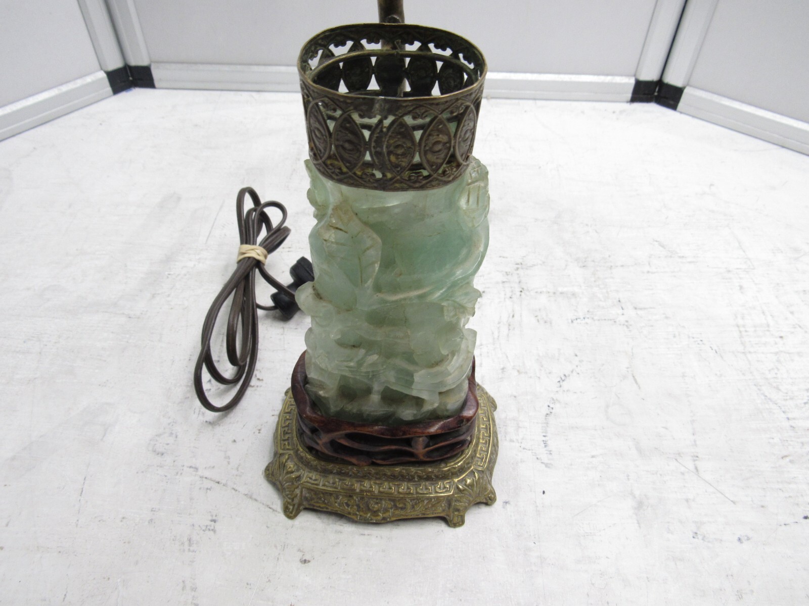 Antique Green Jade Art Deco Carved Jade Lamp