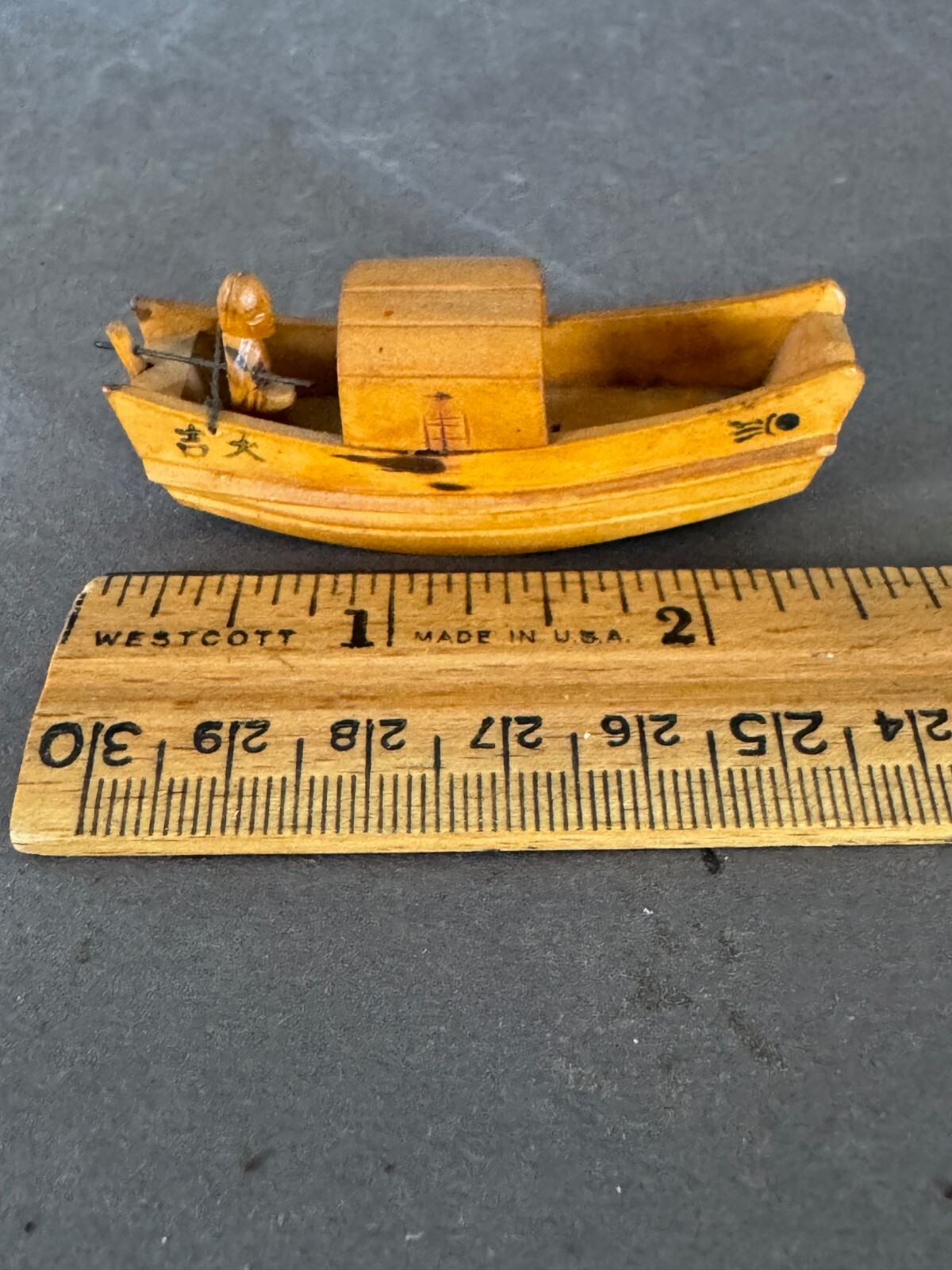 SMALL CARVED CHINESE ASIAN SAMPAN FISHING RIVER BOAT WITH MAN ROWING FIGURINE