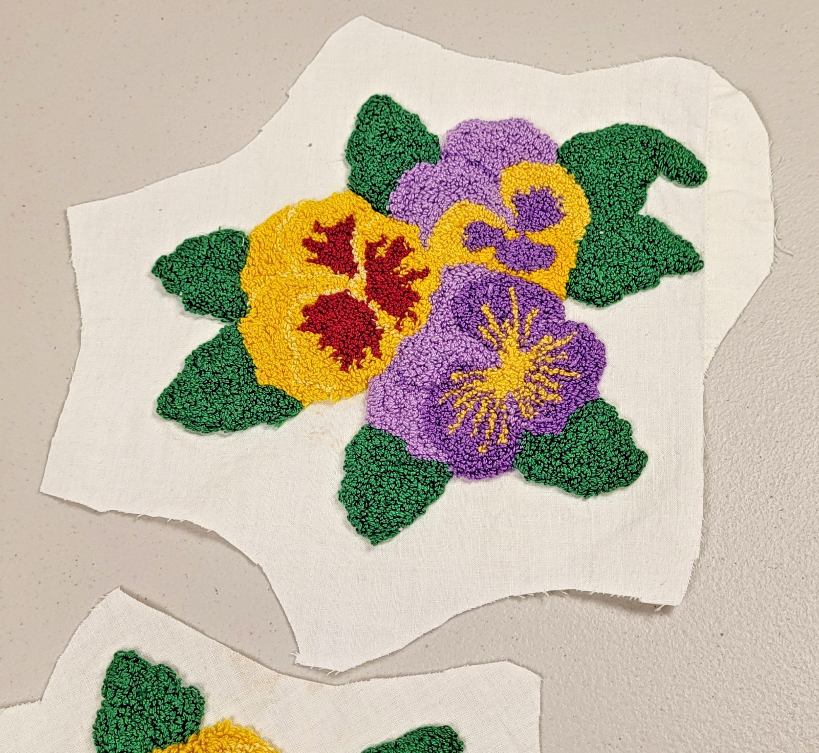 Vtg Embroidery Needlepoint 4 ps Set Floral Cotton 12″x8″ Pansies Peonies 70s-80s