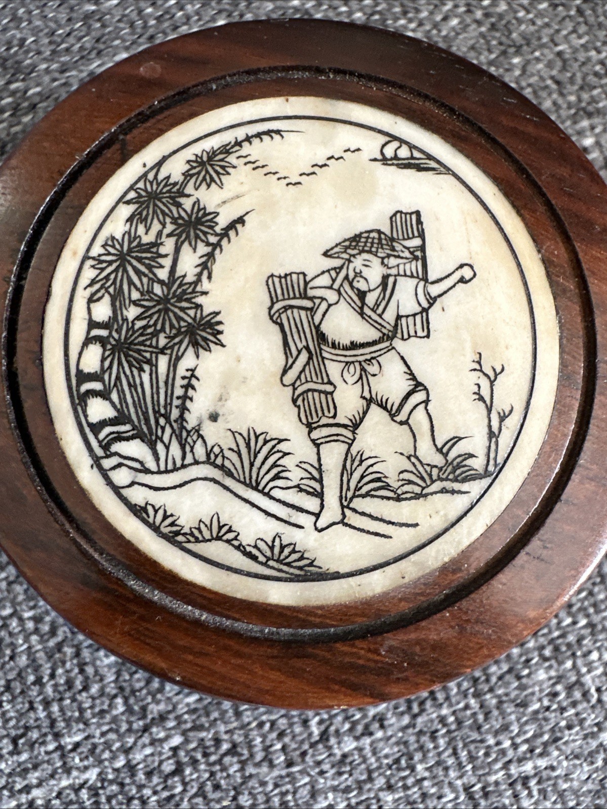 Chinese Zodiac Compass Wood Circle Inlaid Symbols Feng Shui Luo Pan Swivel Lid