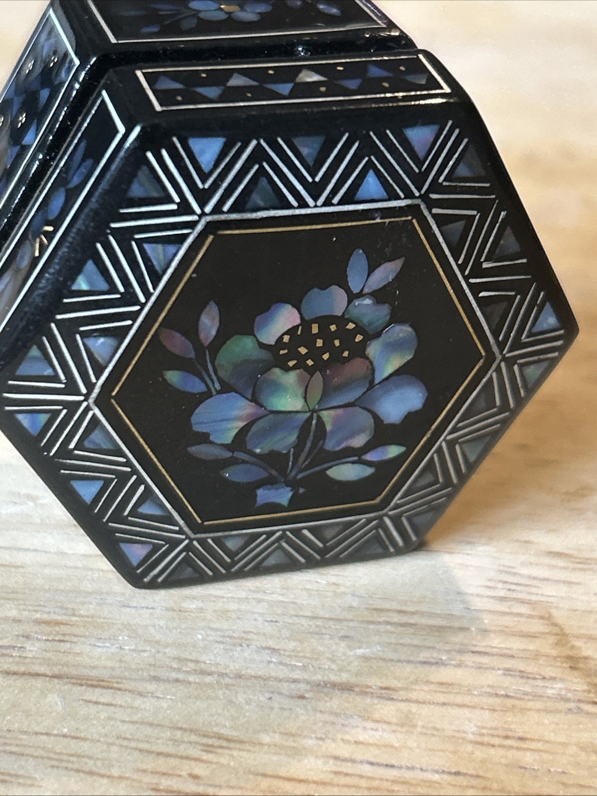 Vintage Hexagonal Mother of Pearl Inlay Lacquer Box Floral Geometric