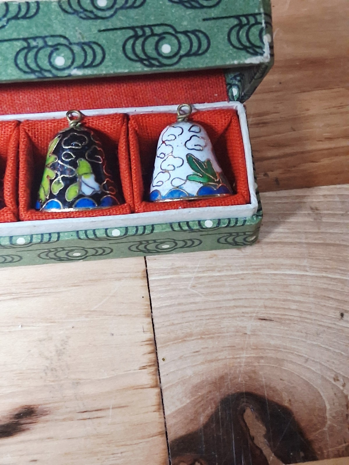 Vintage Lot 5 Asian Cloisonne Enamel Small Multicolor Floral Bells /with Box