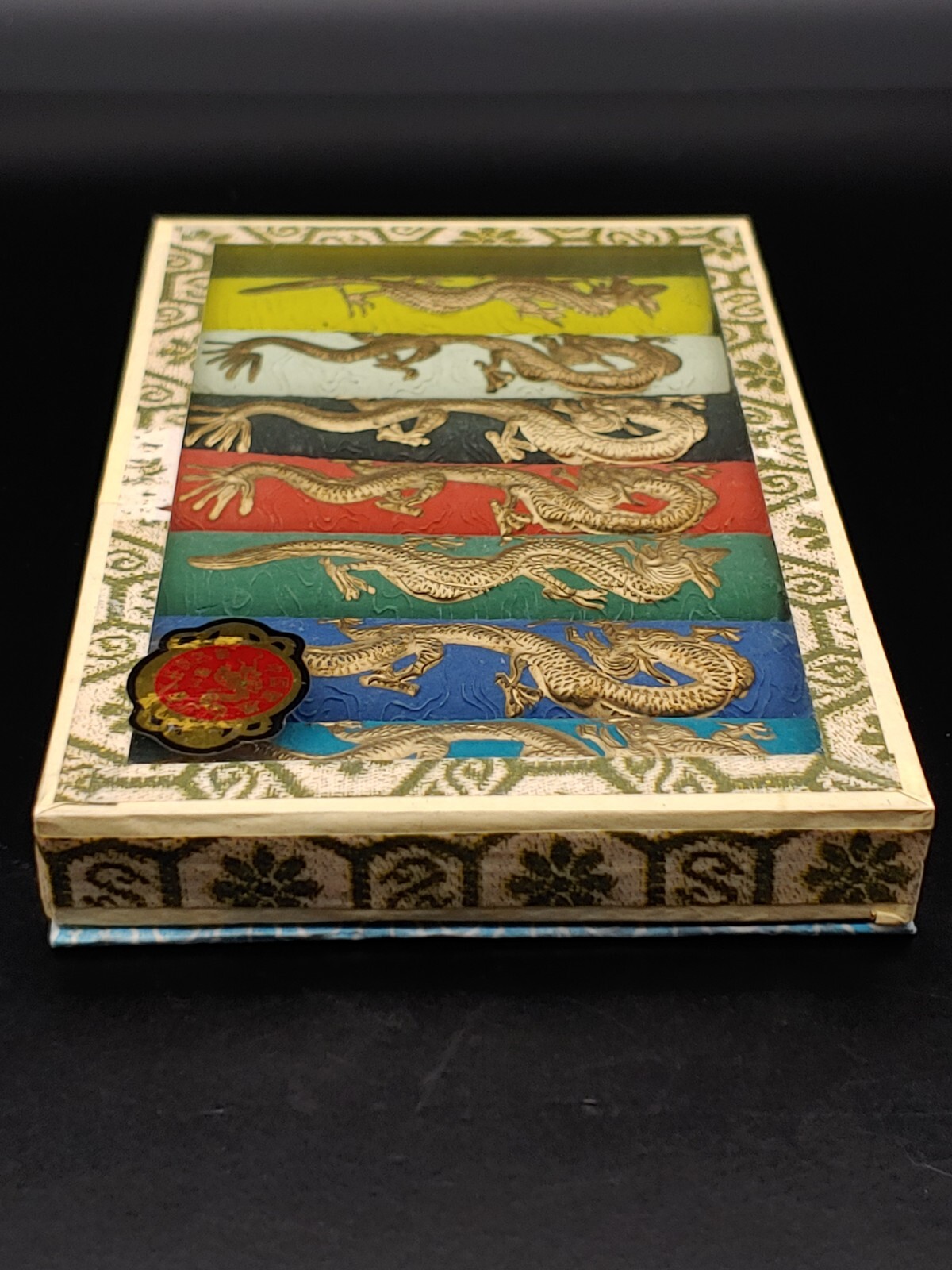 德记胡开文徽墨金龙五彩墨 1980’s Chinese Hukaiwen Colour Calligraphy Carved Dragon Ink Sticks