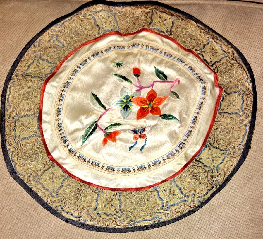 VINTAGE SILK SATIN EMBROIDERED DOILY BEIJING ESTATE 10 IN TAG ON BACK