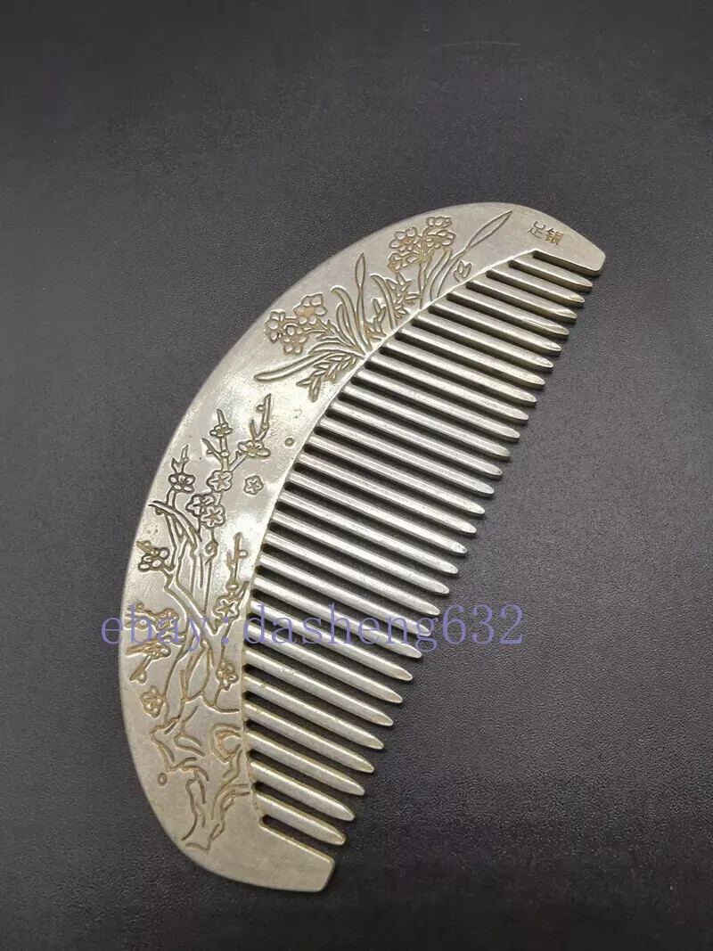 Exquisite Old Chinese handcarved plum bamboo comb statue