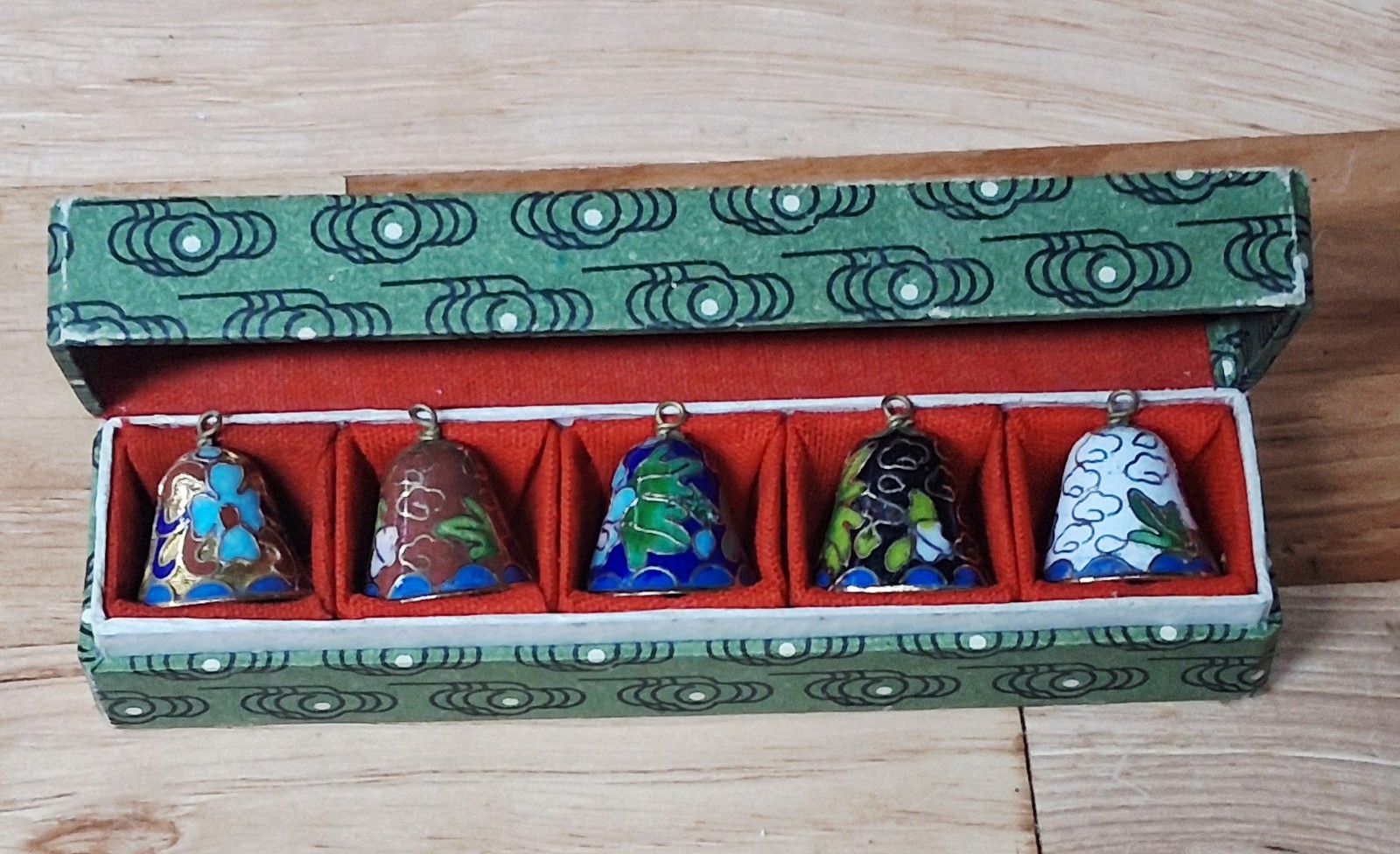Vintage Lot 5 Asian Cloisonne Enamel Small Multicolor Floral Bells /with Box