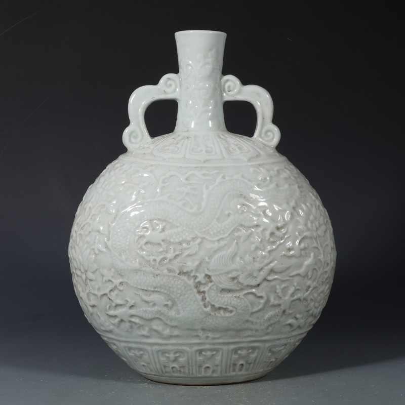 11.4″ China Ming Lovely White Glaze Porcelain Carve Animal Dragon Vase