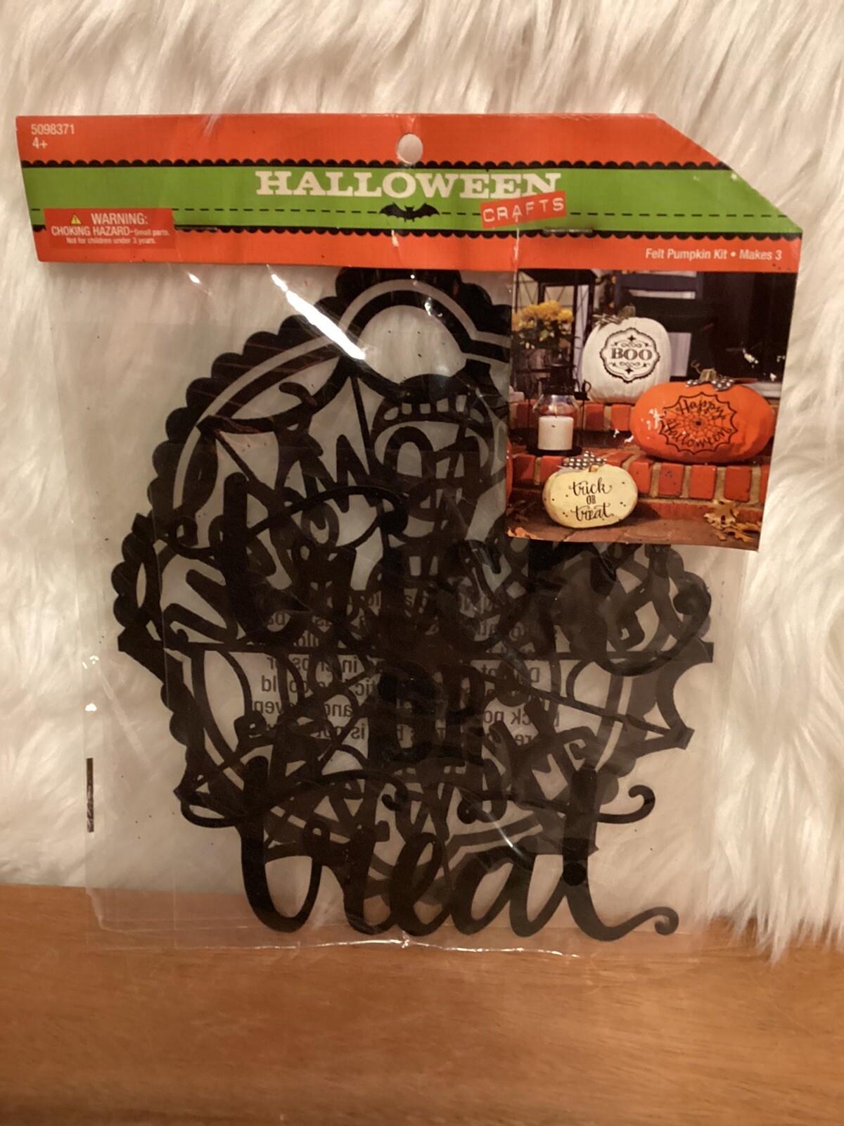 NEW- Happy Halloween, Boo, Trick or Treat Pumpkin Decorating Kit