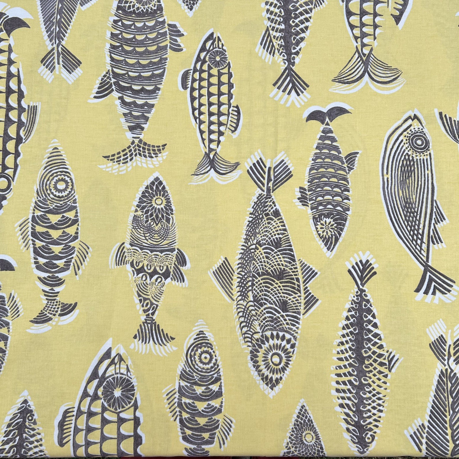 VTG Tommy Bahama Fishful Thinking Fabric Yellow Fish 54×129 3.5 Yds