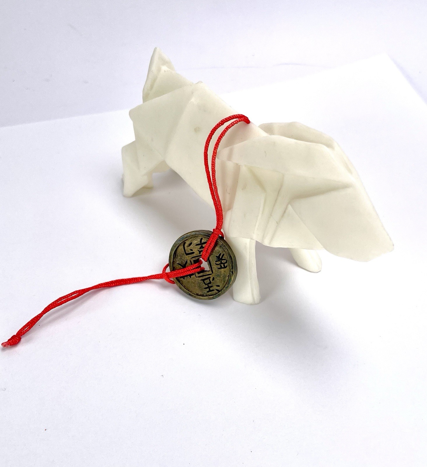 VTG Carved Resin Figurine – Origami Style, Asian-Inspired 4.5″x3″ Luck &Fortune