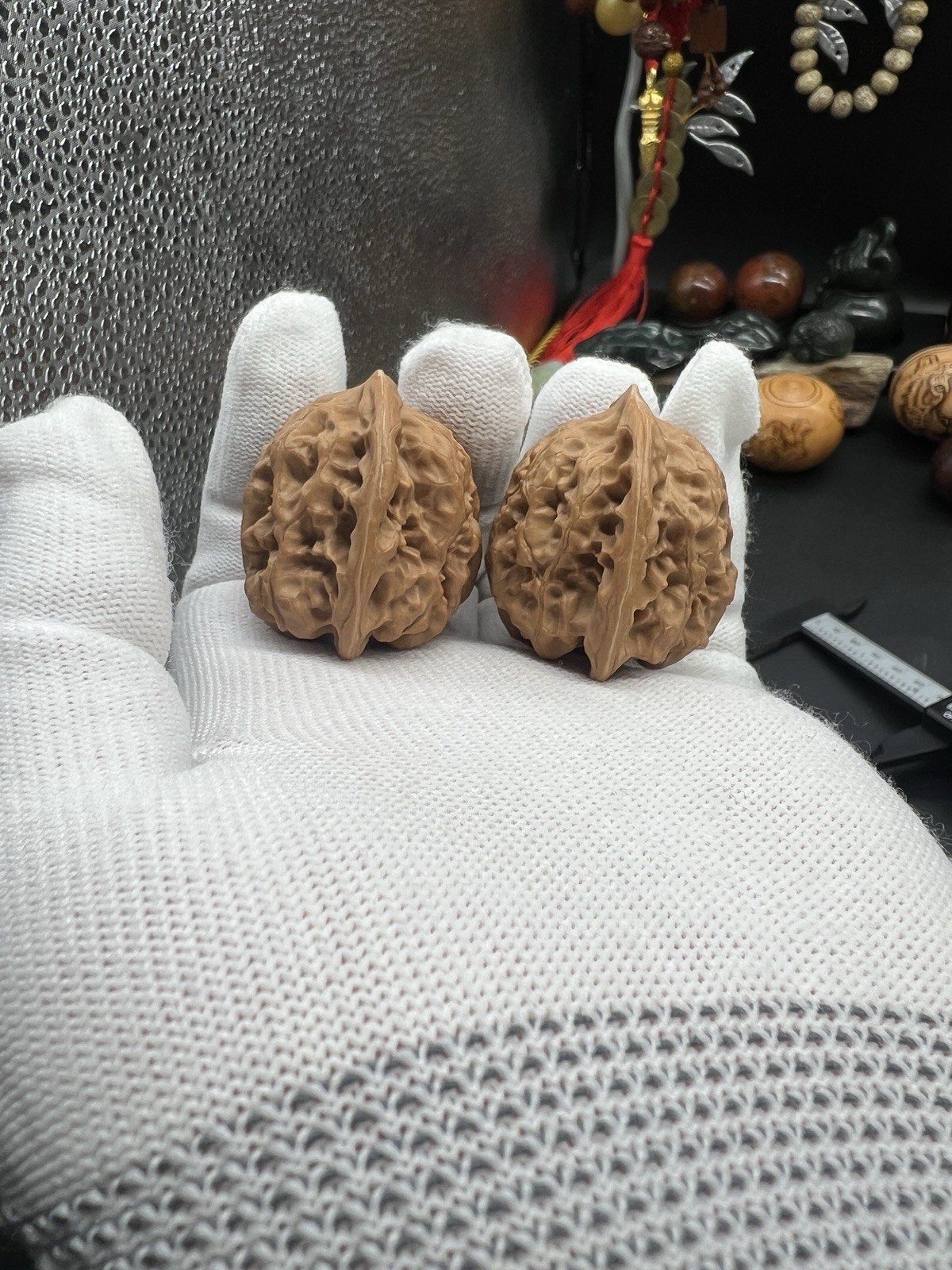 Pair of Match Chinese Health Walnut 36×34.5×40mm精配文玩核桃～全品野生果磐石