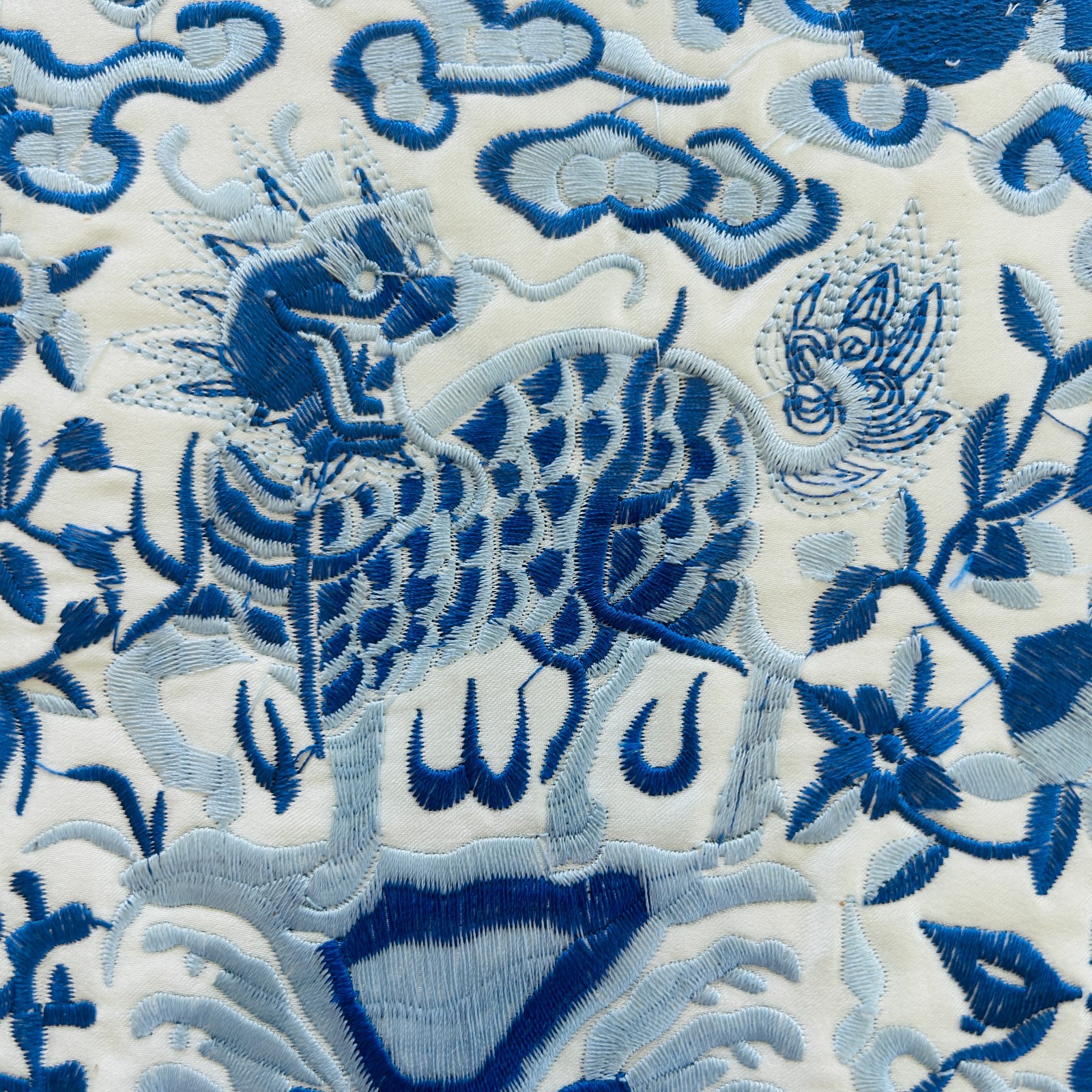 Shadow Box Framed Chinese Silk Embroidered Dragon Mat 12.5 in Square Wall Art