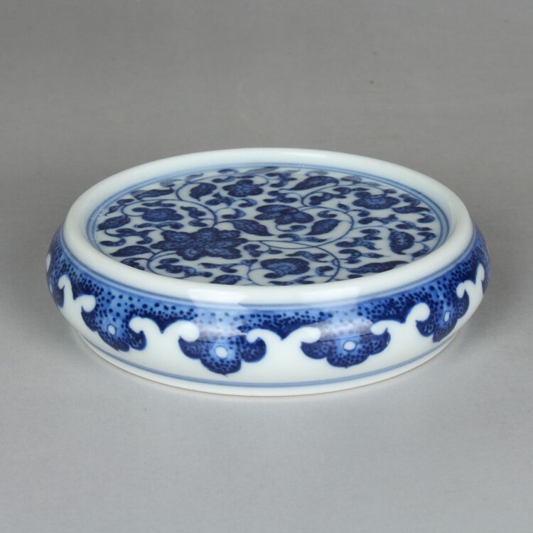 3.1″ Chinese Ming Blue-and-white Porcelain Lotus Flower Branch Plate