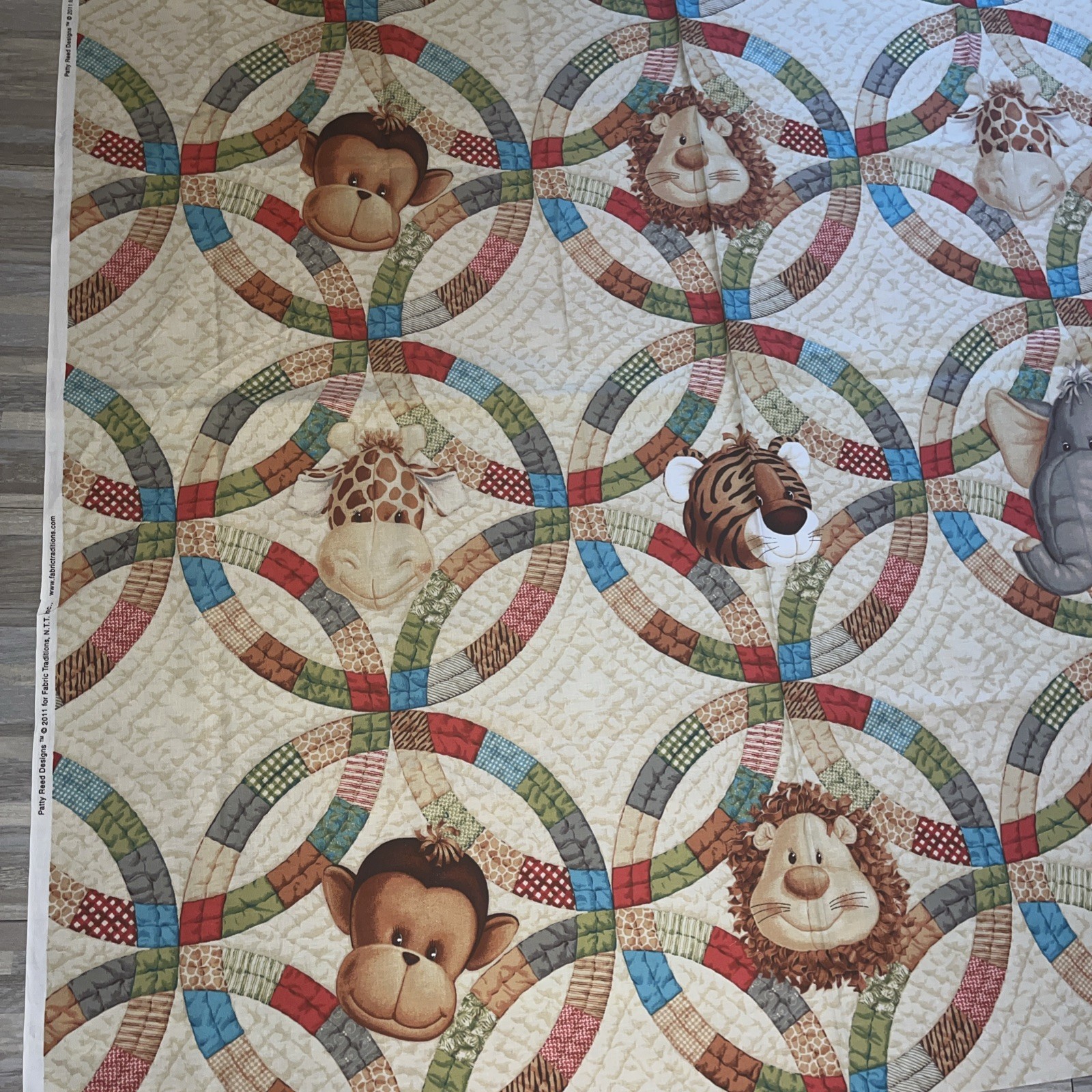 Patty Reed 2011 Fabric Traditions Double Wedding Ring Cheater Fabric 1 Yard 8”
