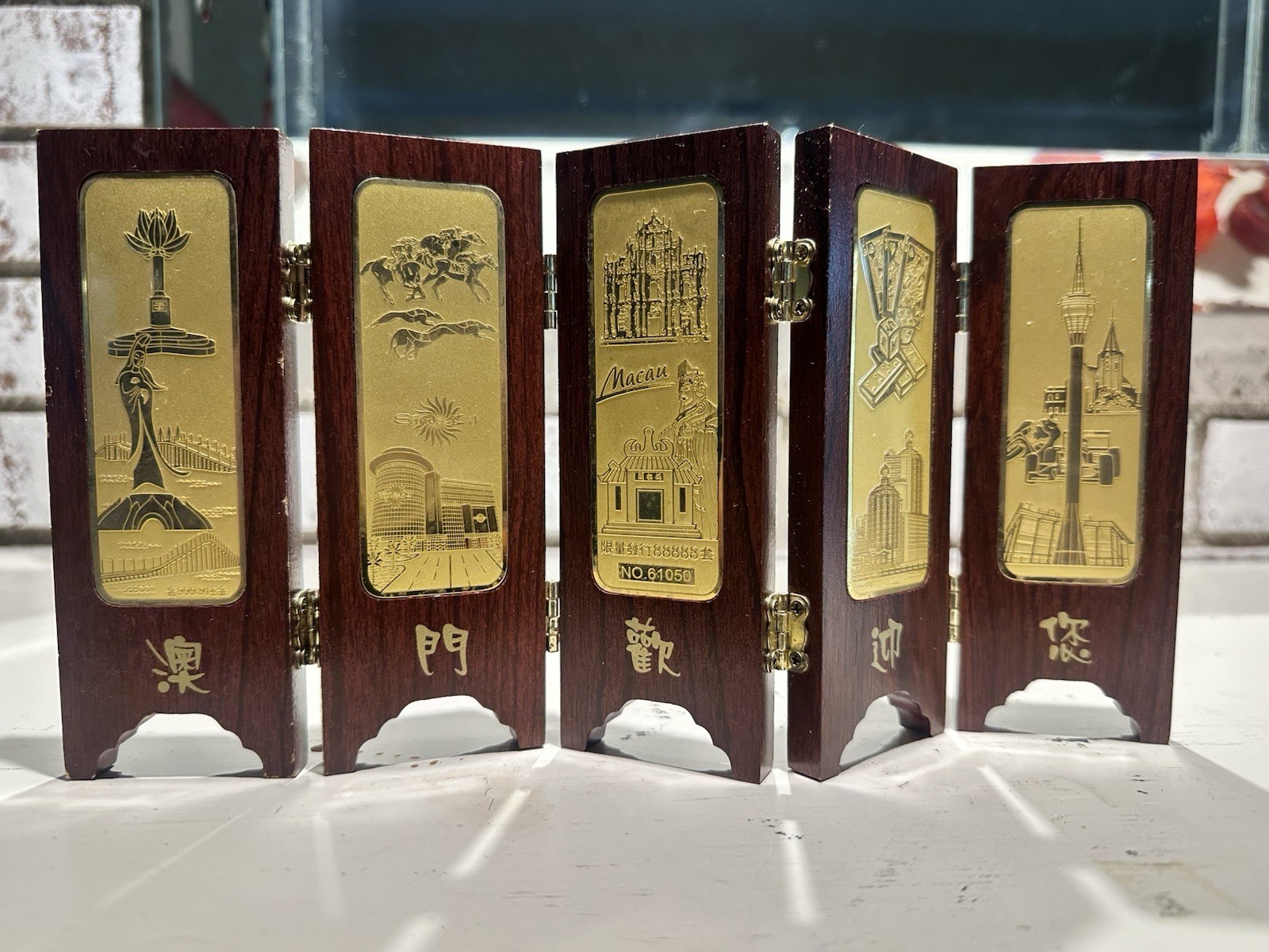 Chinese Macau Collectible Folding Screen Miniature Decorative Gold Panels