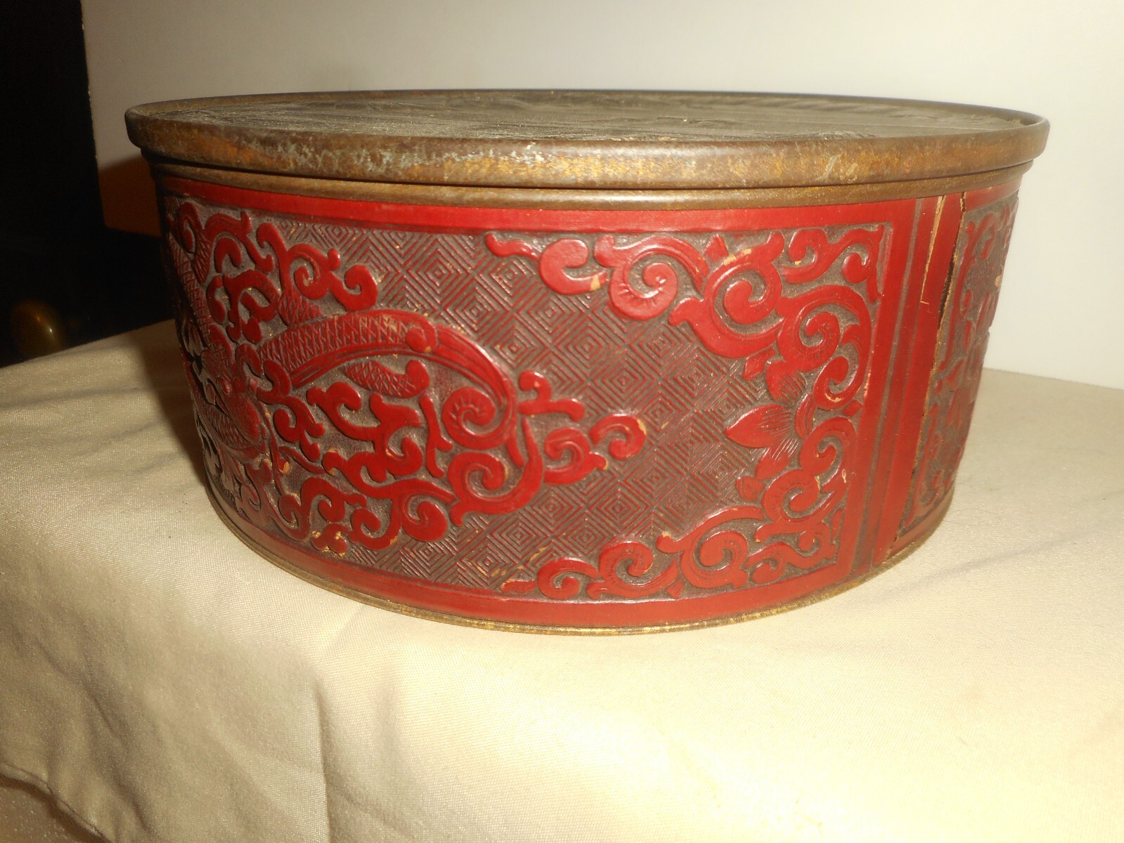 Vintage CHINESE DRAGON Silver Metal Repousse Tin Box Top Cinnabar Style Wrapper