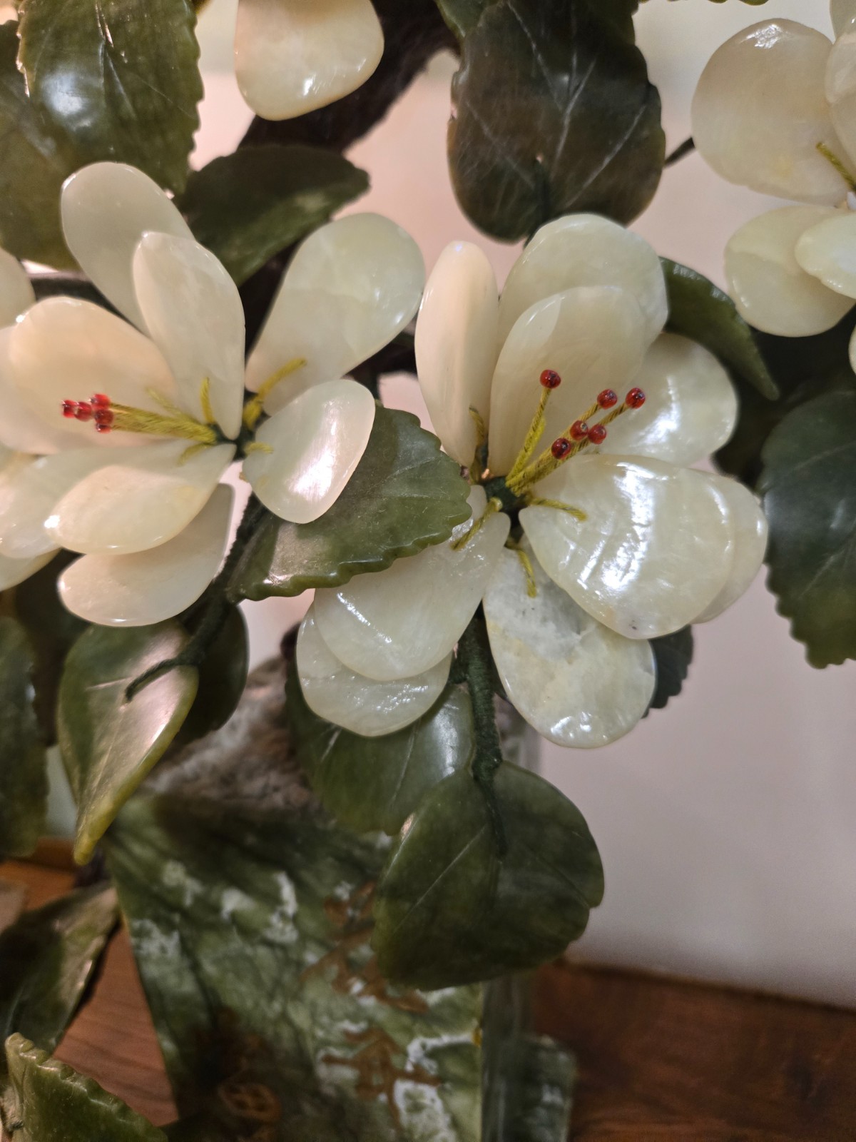 Vintage Jade Bonsai Tree Glass white Dogwood Flowers & Dark Green Leaves
