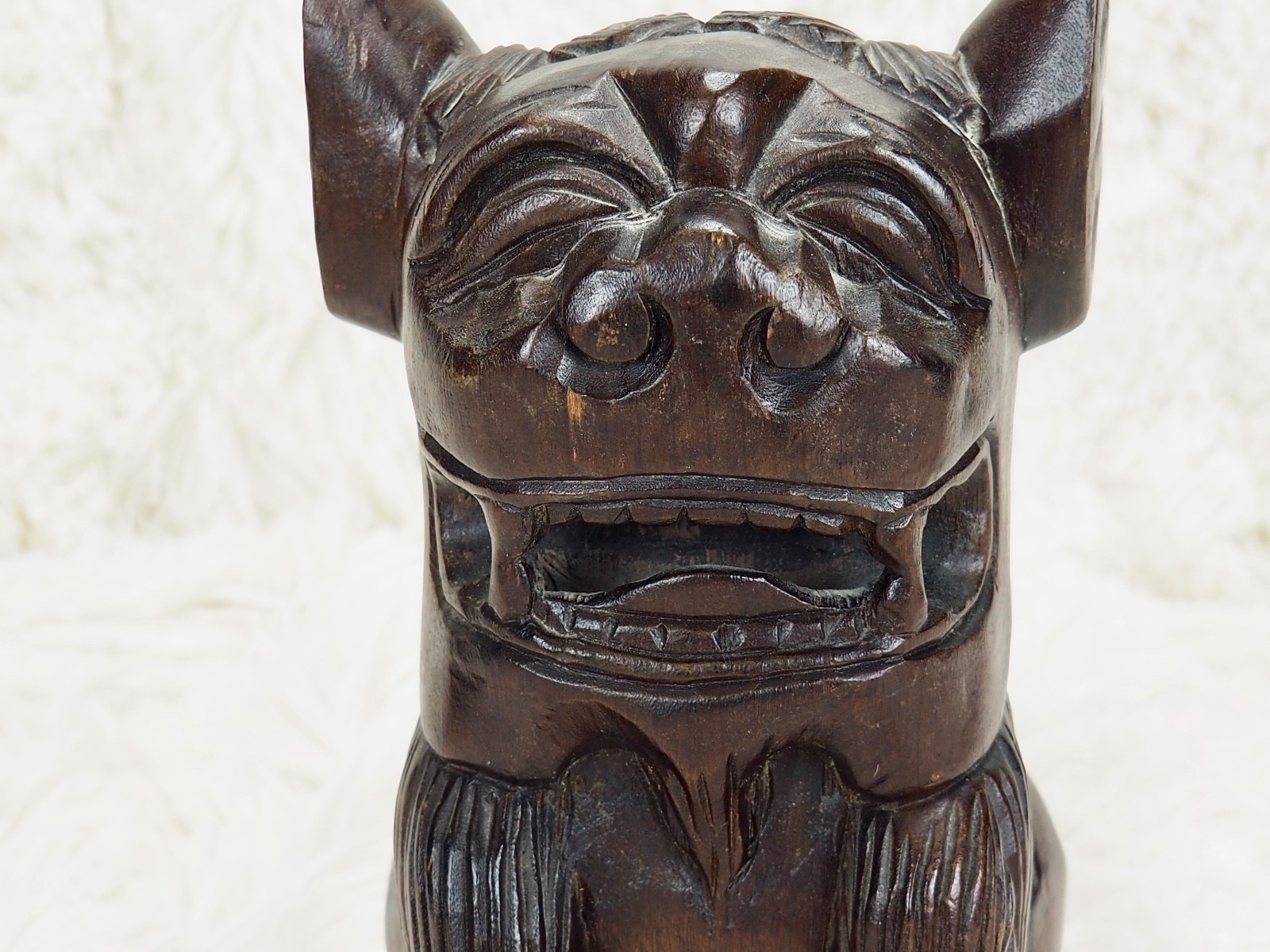 Chinese Foo Dog – Carved Wood Solid – Vintage/Antique – 8.5″ Tall