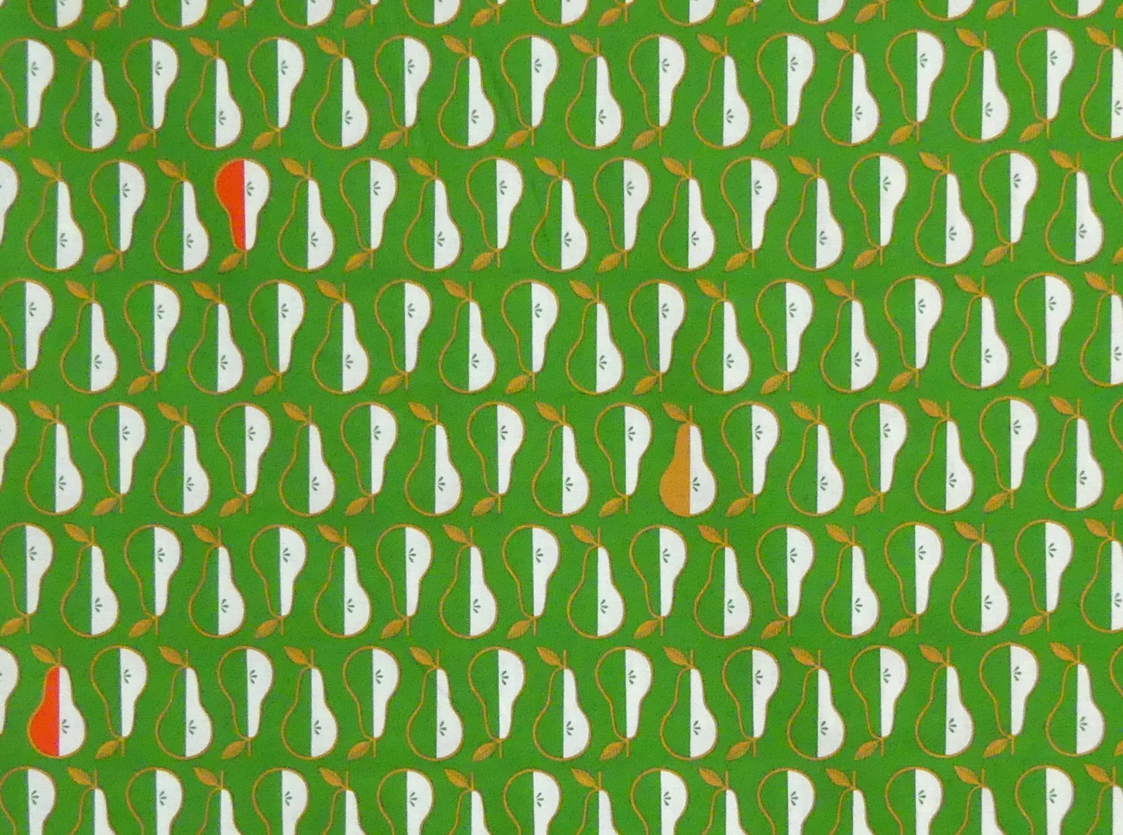 2 Yards, Christmas 100% Cotton Fabric: Dantini 12 Days of Christmas, PEARS