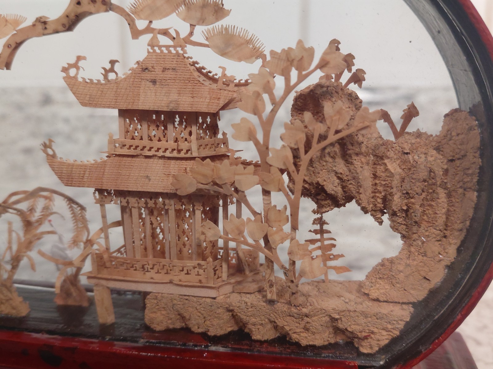 Vintage Oval Chinese Cork Art Diorama Shadow Box Pagoda Cranes Scene Glass Frame