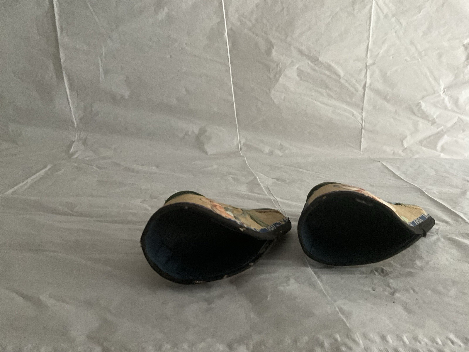 foot binding antique lotus shoes chinese