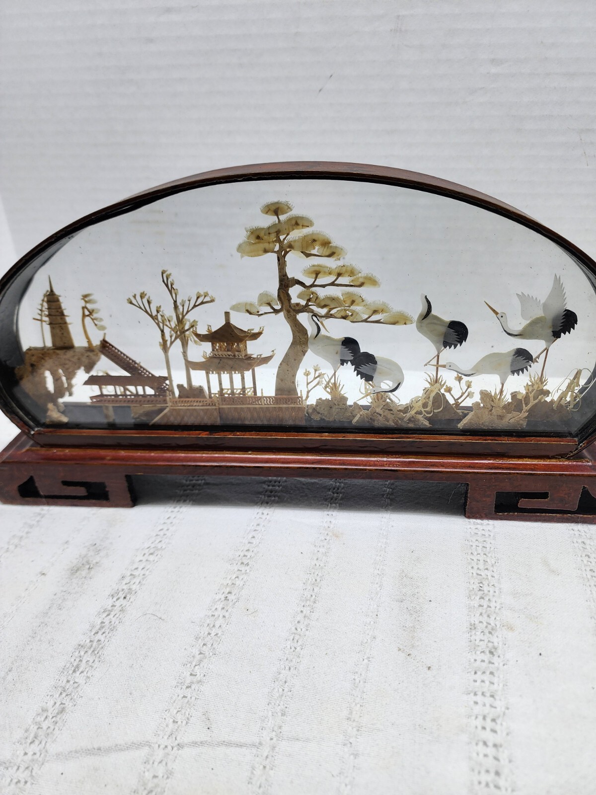 Chinese Cork Diorama 5 Cranes – Glass/Dark Red Lacquered Frame
