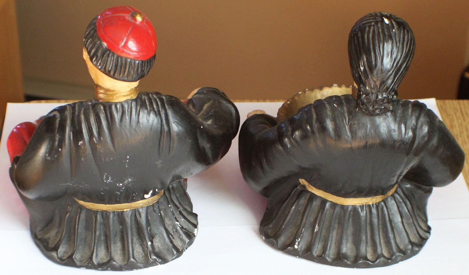 Pair of Vintage Asian Incense Burners Holders 7″ + Chinese Silver-colored Balls