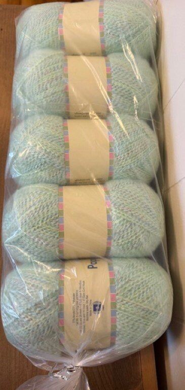 LOT OF 5 HERRSCHNERS PAPA BEAR MINT DELIGH YARN SKEINS 5 OUNCES EACH