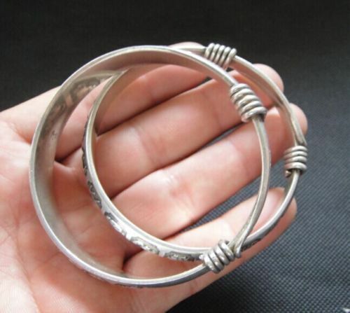 OLD HANDWORK MIAO SILVER CARVED LUCKY CHINESE ZODIAC ADJUST BRACELET BANGLE