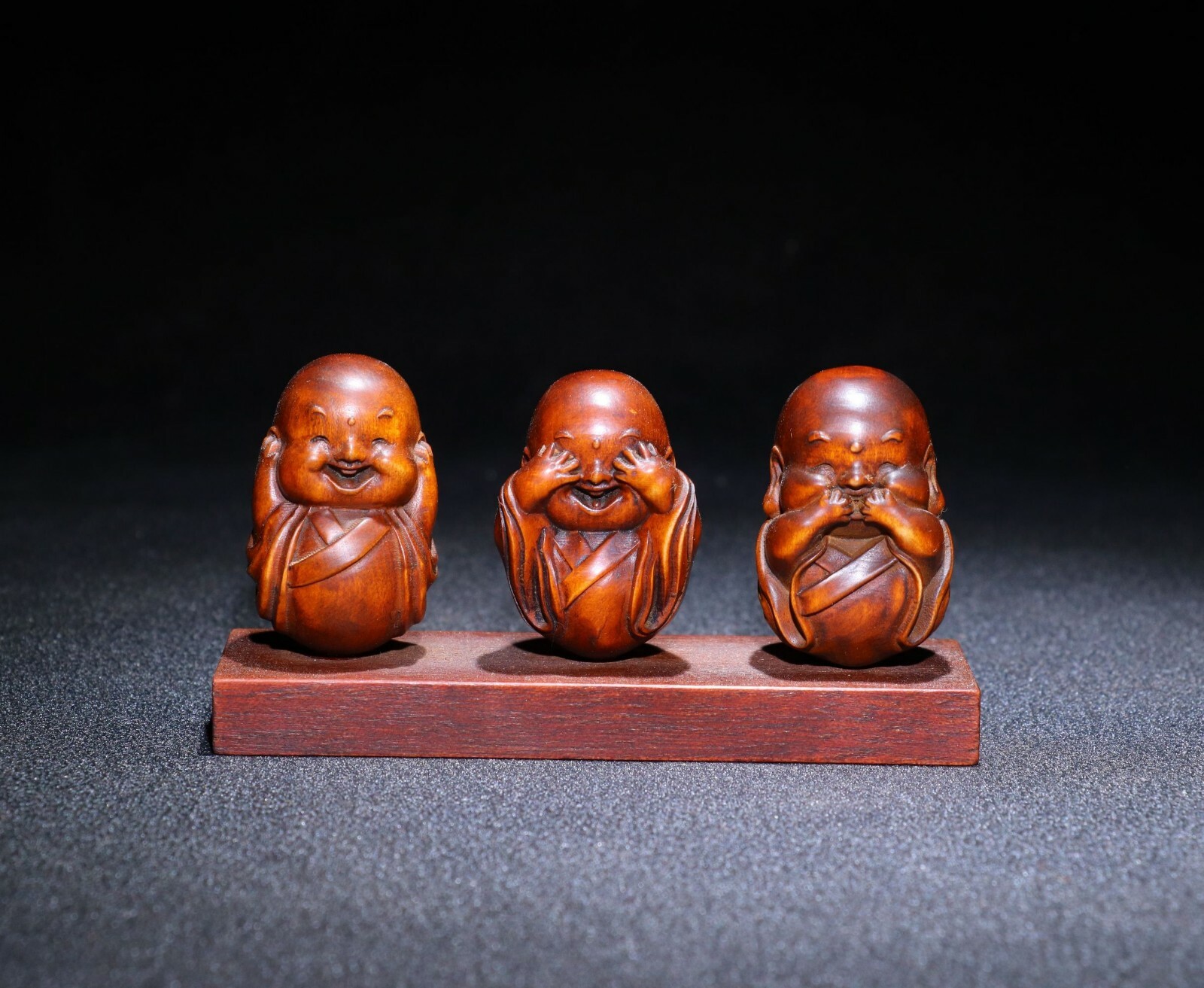 10 cm China Boxwood statue Natural old wood carving Little monk statue sculpture