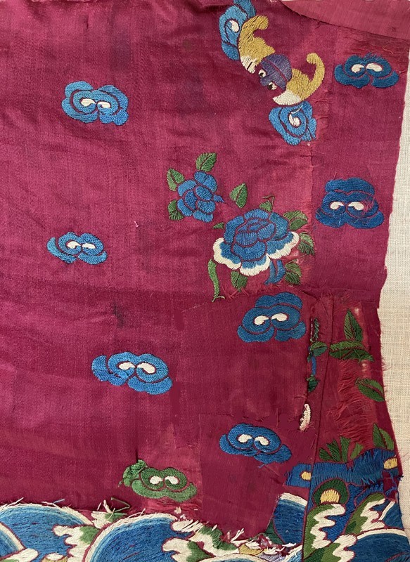 OLD CHINESE SILK EMBROIDERY FRAGMENT SILK COAT