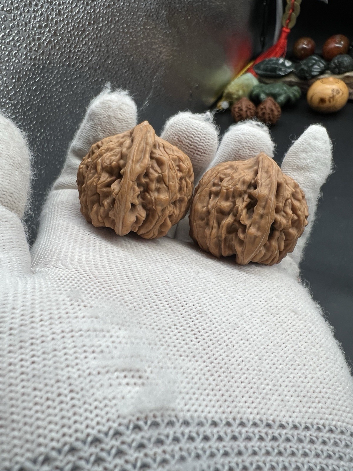 Pair of Match Chinese Health Walnut 40×38.5×36mm 精配文玩核桃～玉龙🐉粗筋狮子头