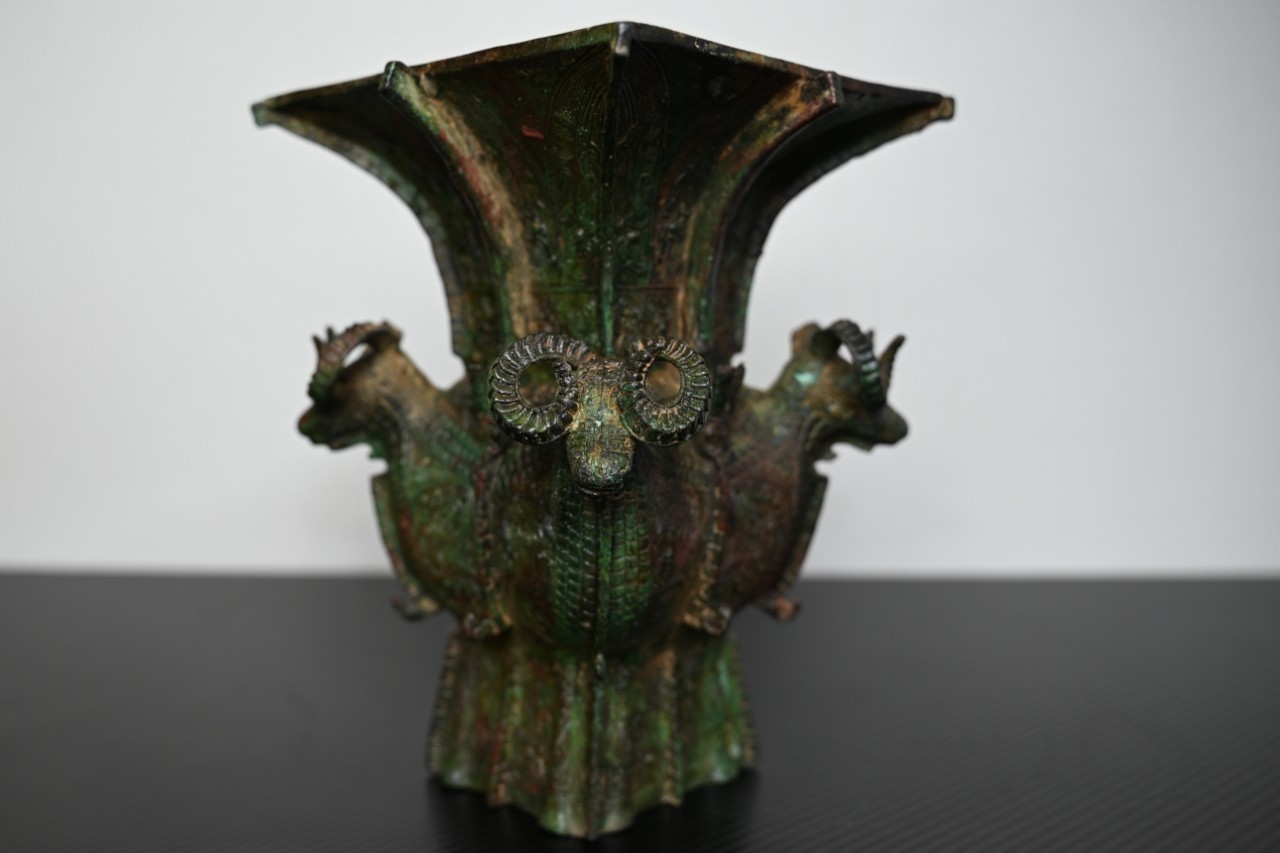 Chinese Bronze Ornament Relic Four-ram Square Zun Fangzun *replica #V078