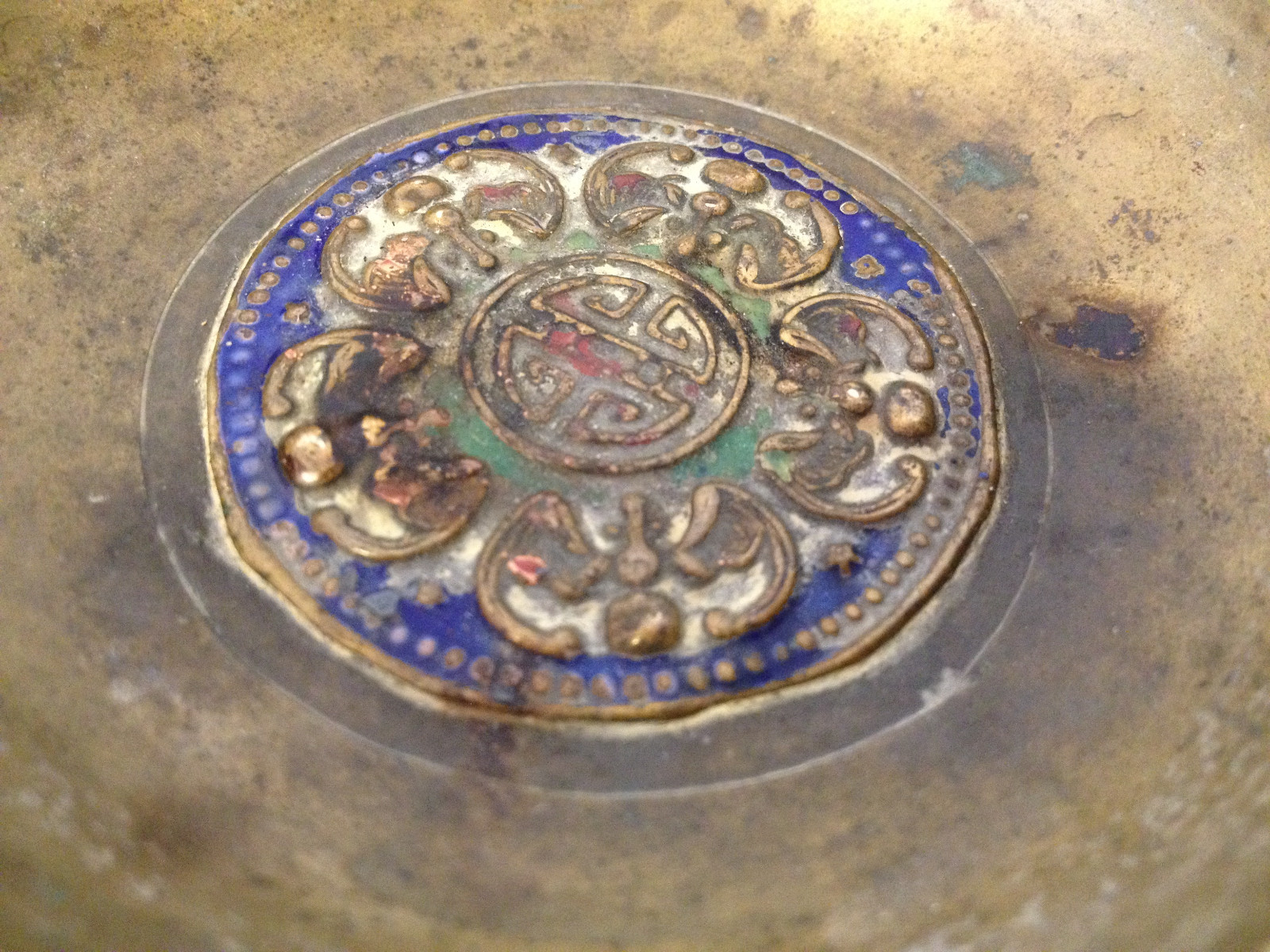 Vintage Antique Chinese Brass Ashtray w/ Enamel, Bats & Symbol Decoration
