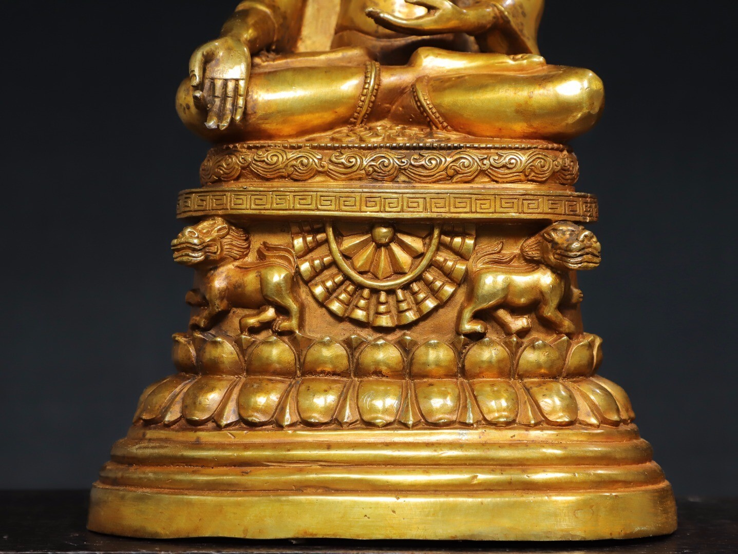Bronze gilded statue of Amitabha Buddha