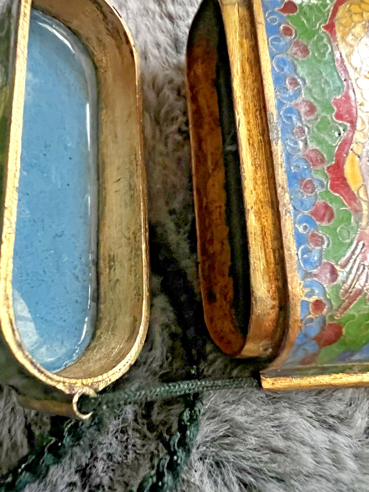Vintage CHINESE CLOISONNE ENAMEL BRASS PURSE – green dragon