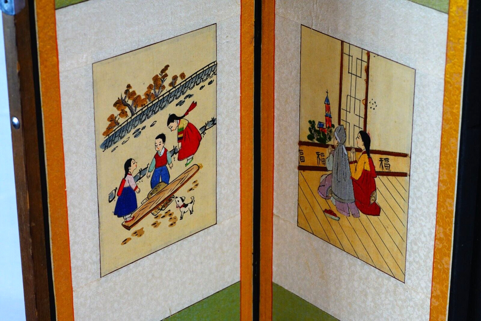 Chinese Embroidered Art Folding Wood & Fabric Panels Vintage Asian Home Decor