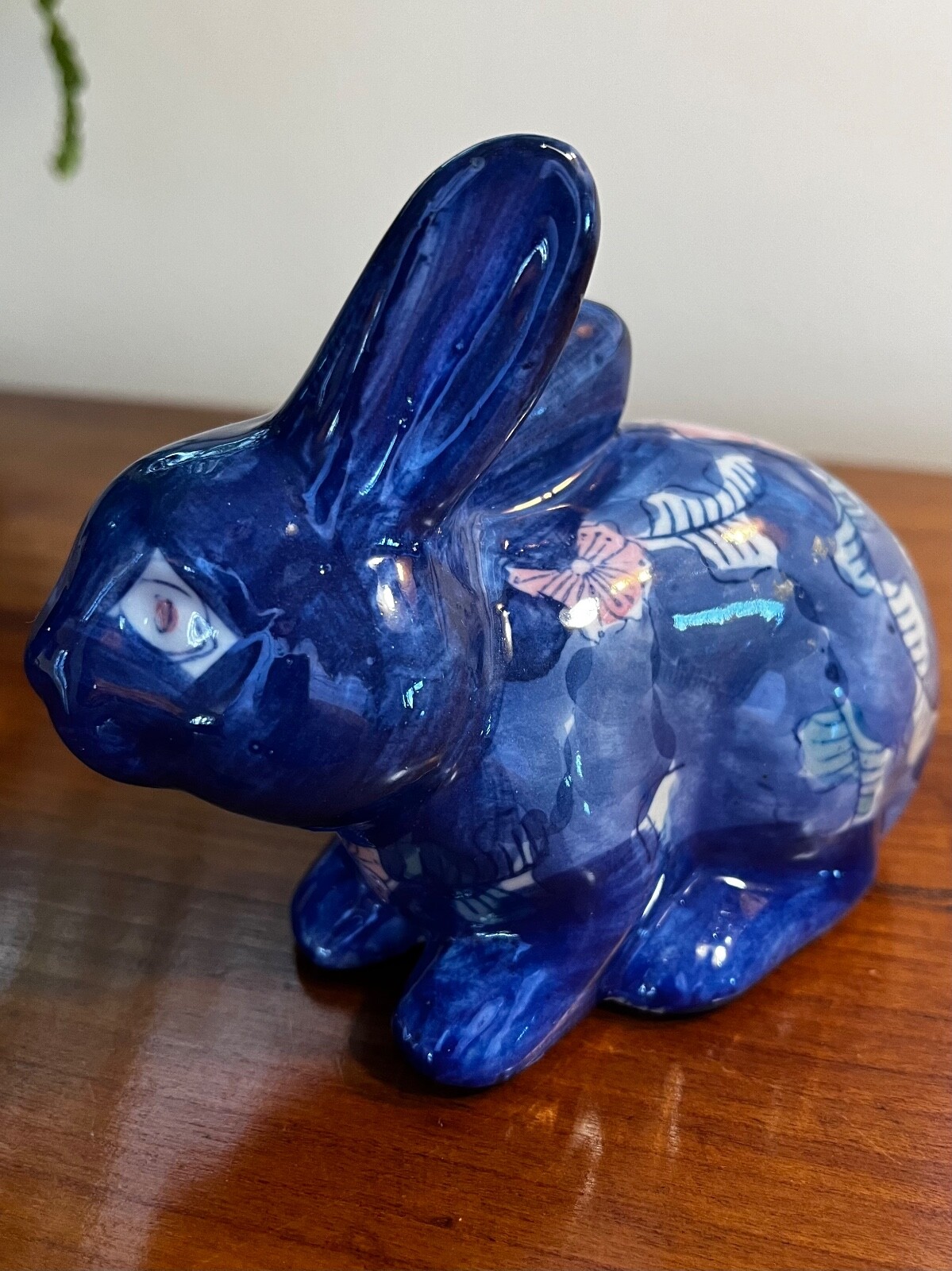 Vintage Chinese Export Hand Painted Floral/Leaf Cobalt Rabbit c1980