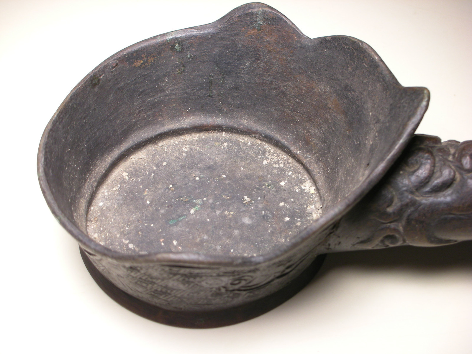 Vintage Chinese Brass Metal Pan Silk Iron with Long Wood Handle (L: 14.5″)