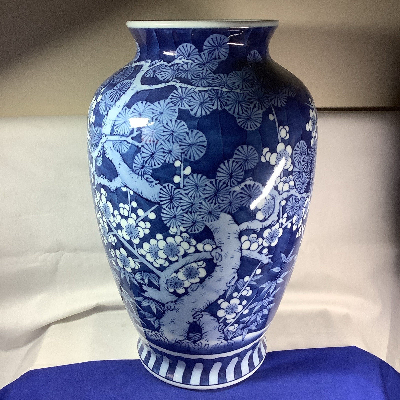 Huge Antique Chinese Prunus Vase THREE FRIENDS OF WINTER Blue/White Plum Bamboo
