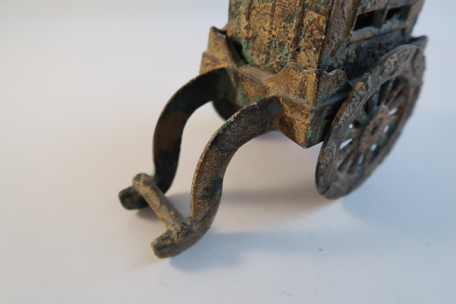 Vintage Asian Rickshaw Figurine Cart Metal Trinket Jewelry Box – Removable Lid