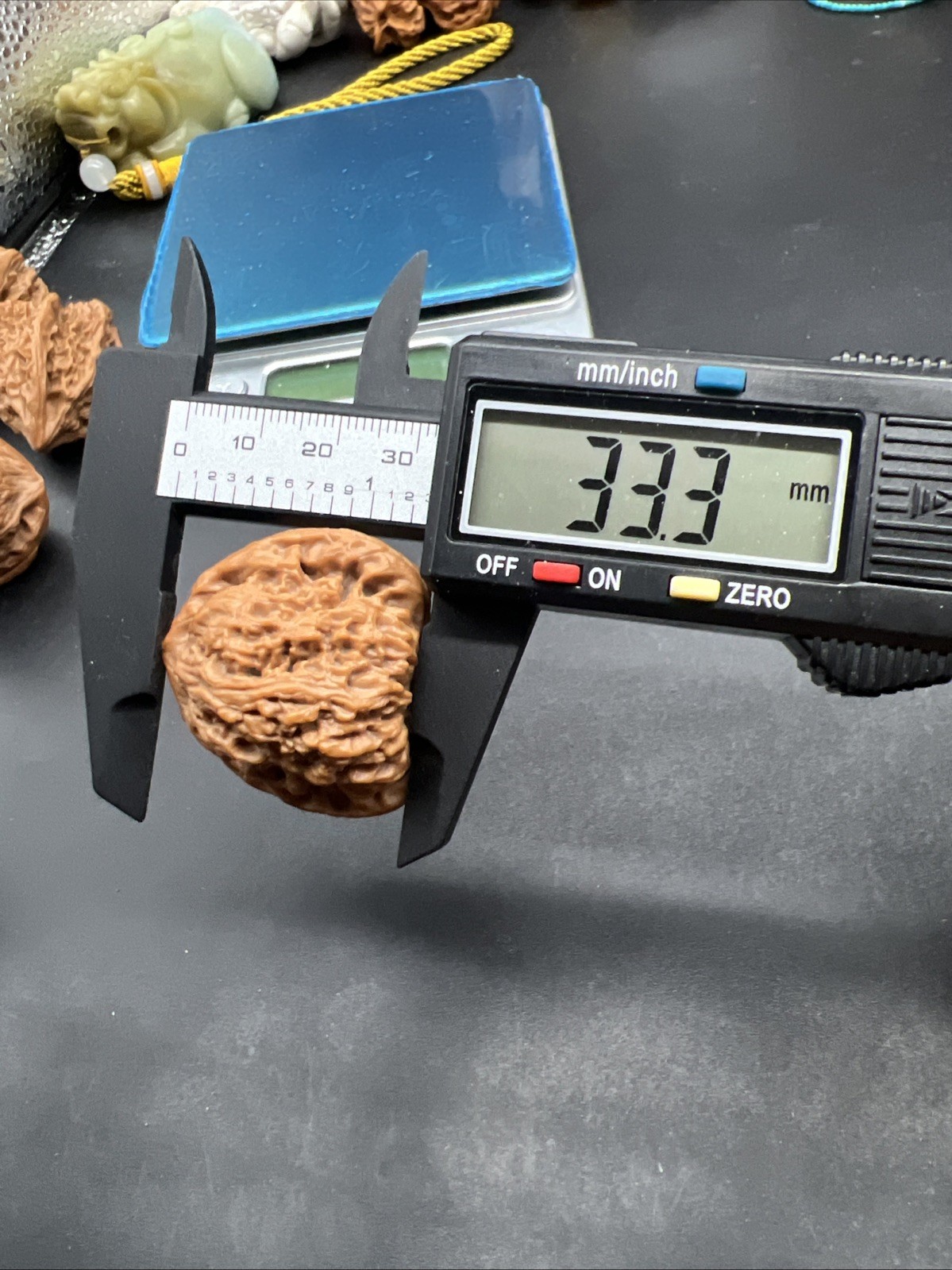 Pair of Match Chinese Health Walnut Collection36×34×33mm 精配文玩核桃～南疆石