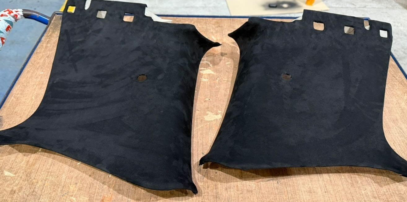 Black Headlining Kit VW Golf Mk4 Stretch Suede Material with Trim-Fix Adhesive
