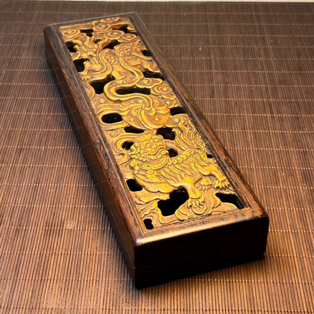 Exquisite inlay bamboo carved foo dog lion ebony natural Incense box pomander