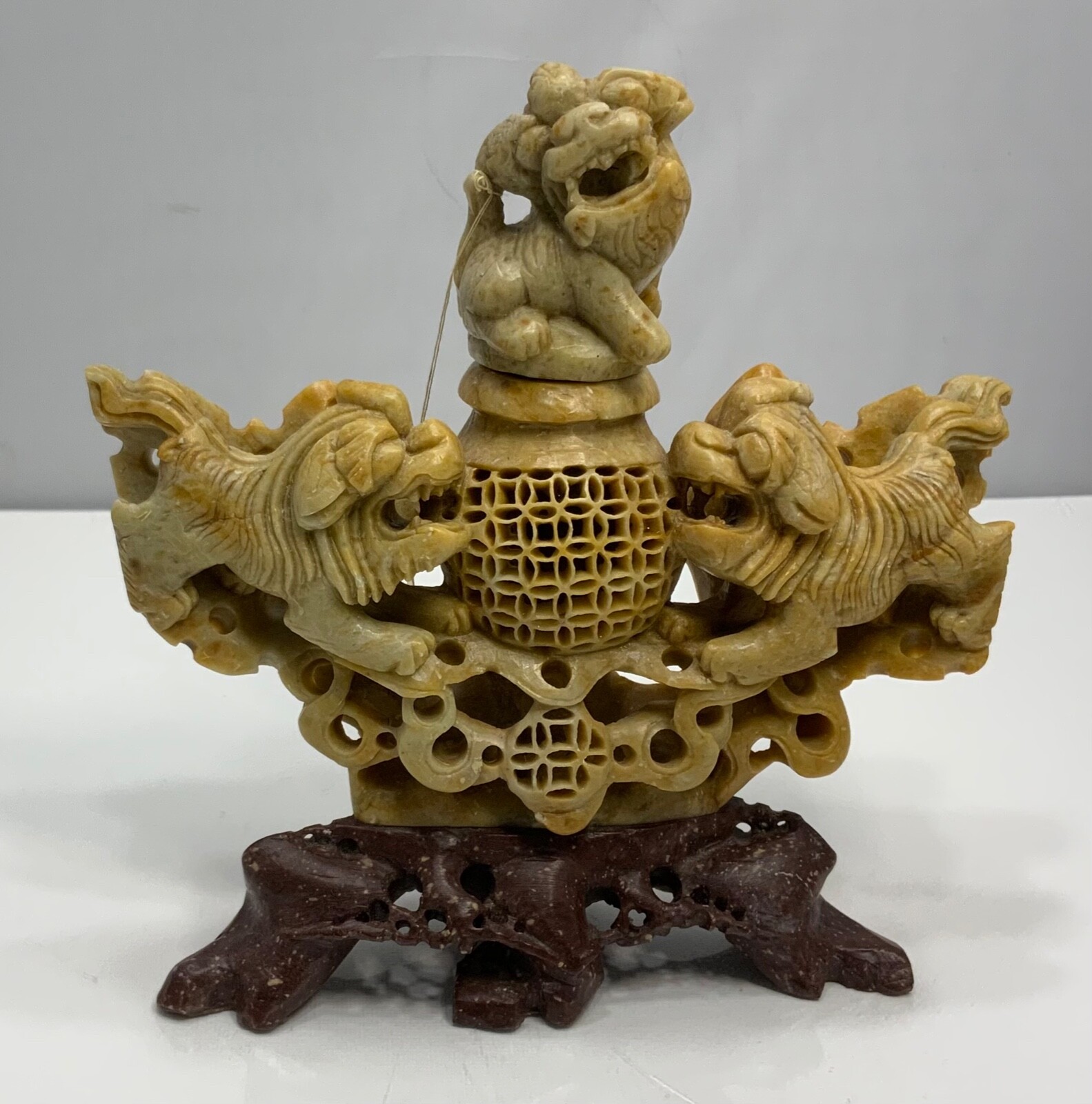 VINTAGE HAND CARVED SOAP STONE INCENSE BURNER FOO DOGS/LIONS