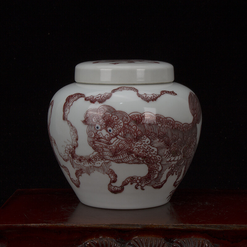5.1″ Good China Red Glaze Porcelain Hand Painting Foo Fu Dog Lion Tea-leaf Pot